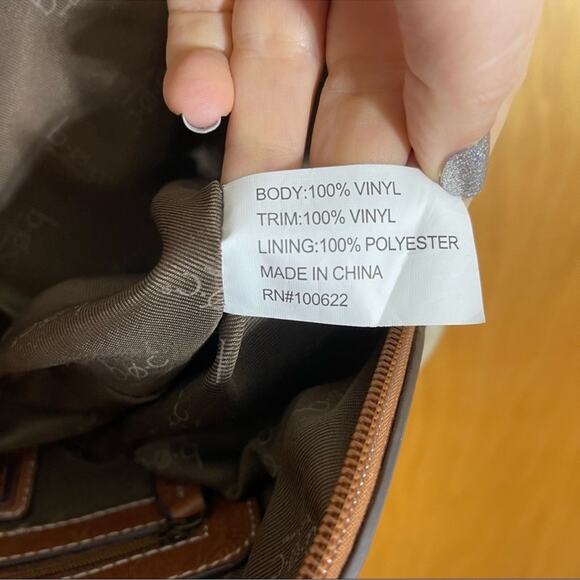 BOC Purse. In excellent condition, minor ding on one corner. - Picture 10 of 12